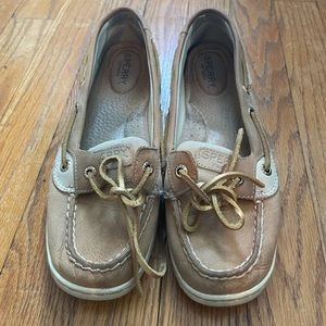 sperrys boat shoes// OPEN TO ANY OFFERS!